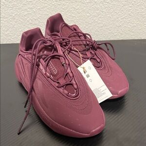 adidas kids Maroon Lace-Up Athletic Sneakers